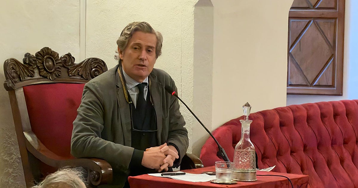 Javier Gomá:  «La esencia del arte tiene que ver con la vocación. Quien tiene vocación no vive del arte, sino para el arte»