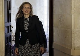 Cristina Peláez seguirá como portavoz municipal de Vox pese a ir segunda por Sevilla en la lista del 17-M