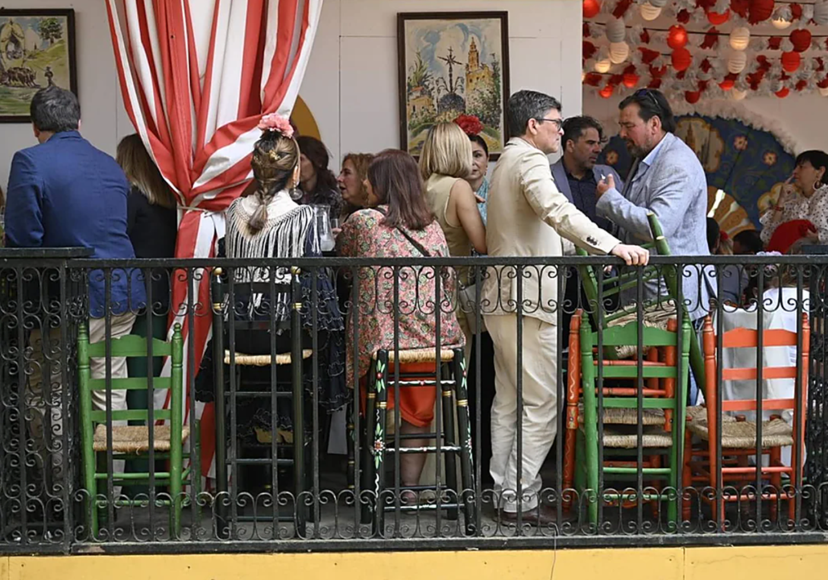 Se puede vapear en las casetas de la Feria de Sevilla? Lo que dice la ley  sobre los vapers en 2026