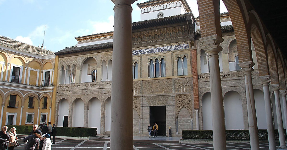 El Alcázar adjudica por vía de urgencia el blindaje de los portones históricos del gótico y el mudéjar