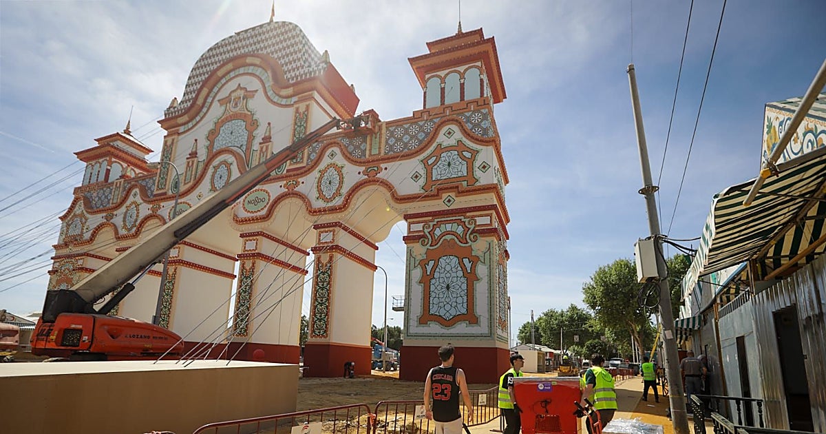 Activan un 'muro' sanitario en la contraportada para impedir que entren alimentos en mal estado a la Feria de Sevilla