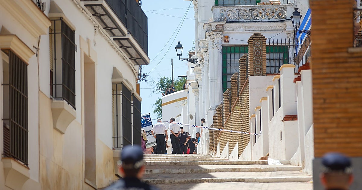 La falta de puntales y de sistemas de amarre, causas del derrumbe de la Casa Ibarra de Alcalá de Guadaíra que mató a dos trabajadores