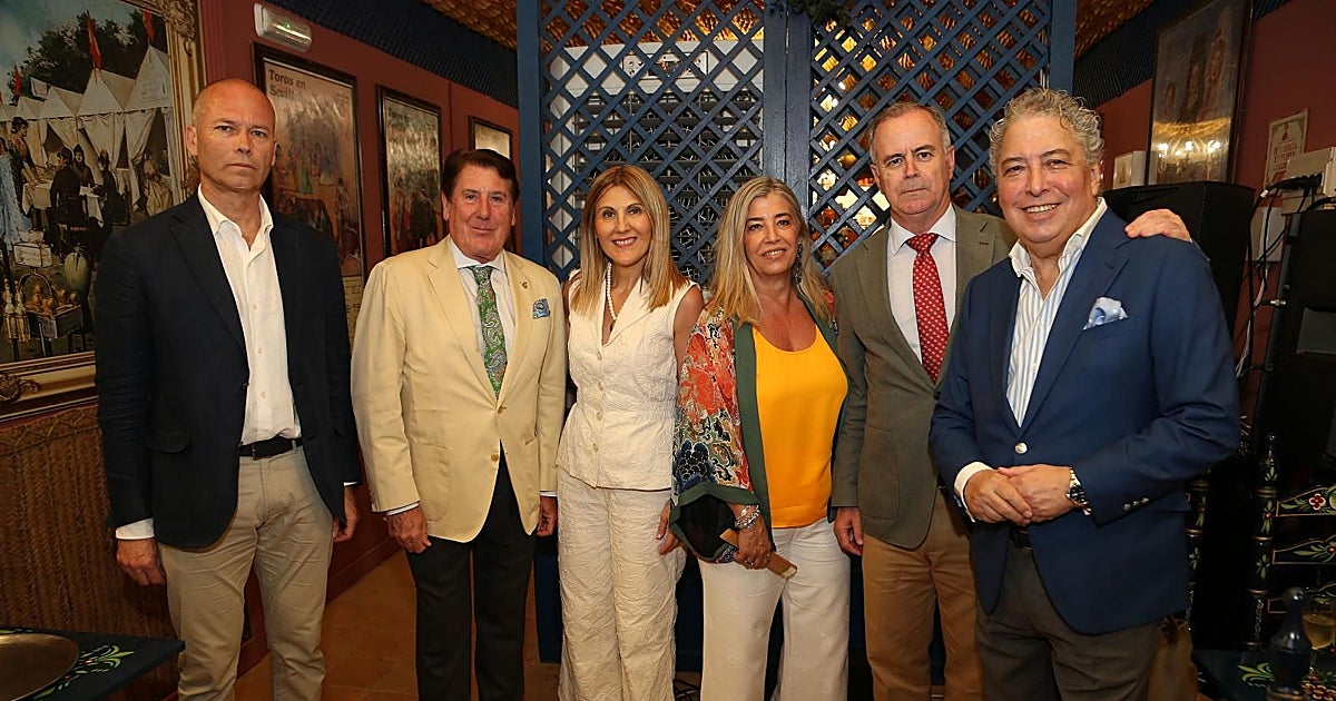 Miguel Gallego inaugura las recepciones en el real con el tradicional potaje de domingo de preferia