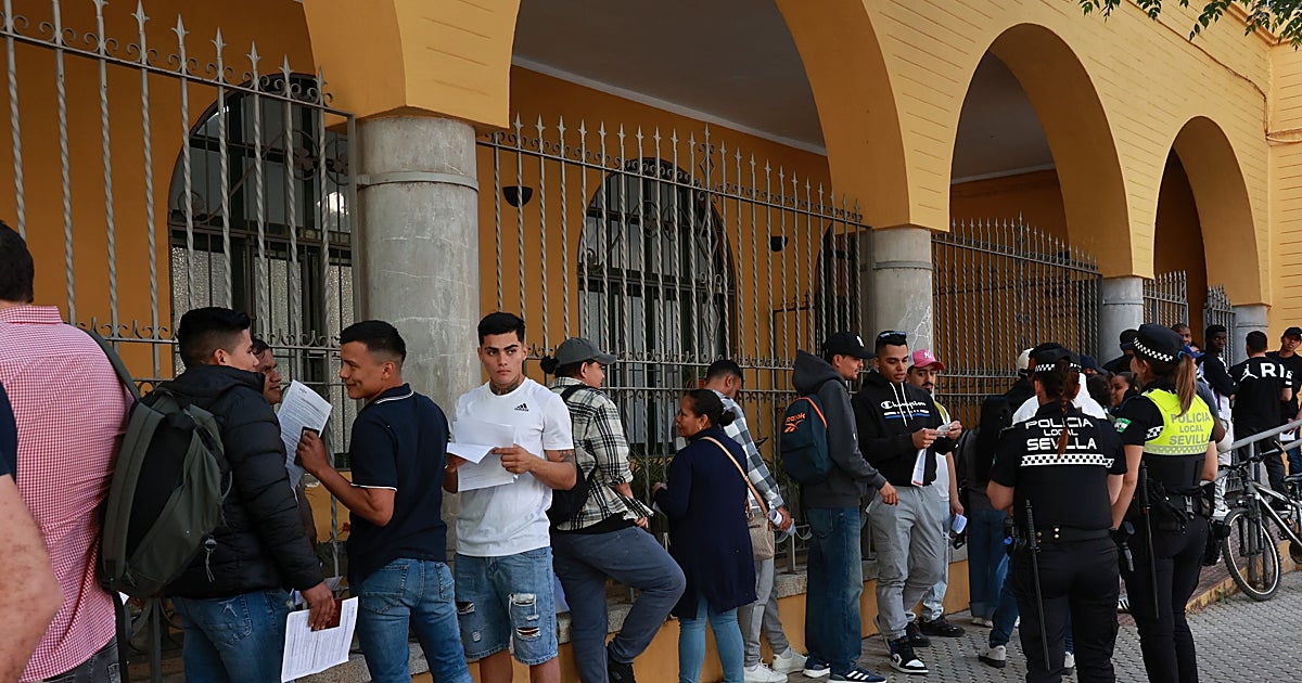El Registro General del Ayuntamiento atiende 400 peticiones para la regularización de inmigrantes