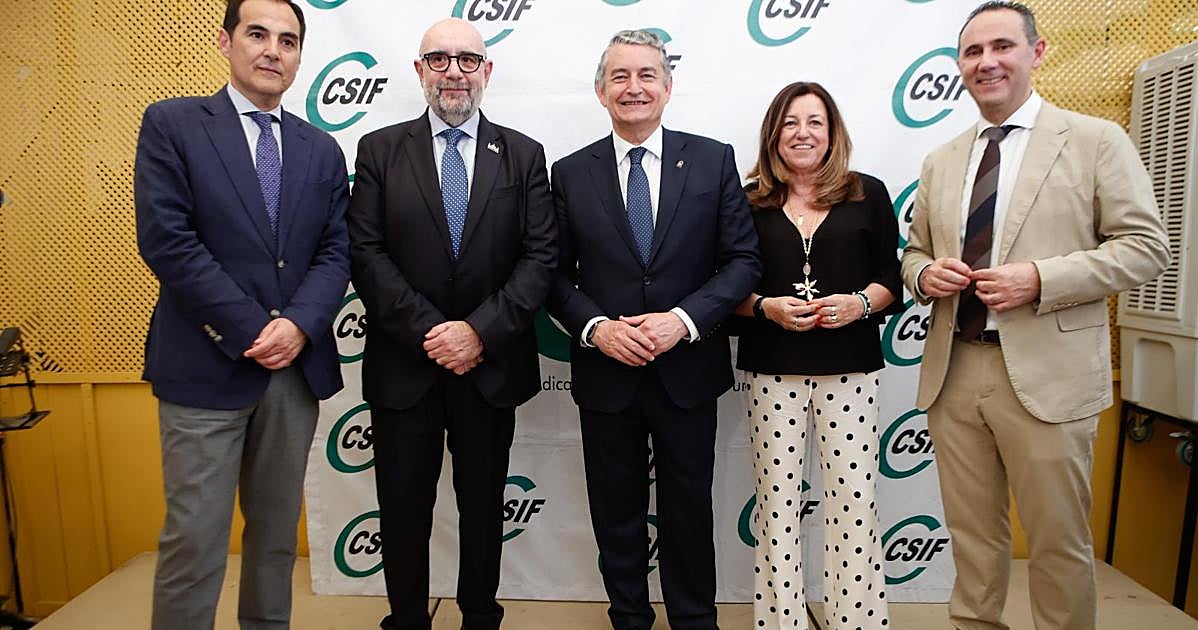 La recepción en la caseta del CSIF mezcla a todos los partidos en la Feria de Sevilla más política