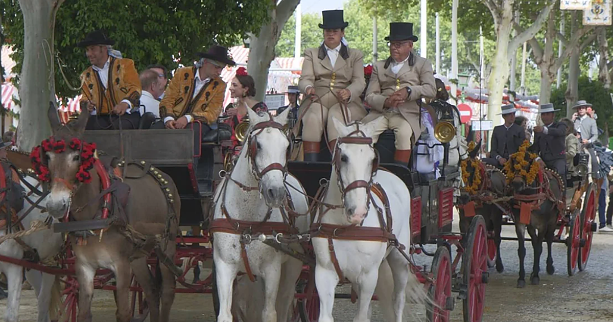 Horarios del paseo de caballos por el Real de la Feria 2026
