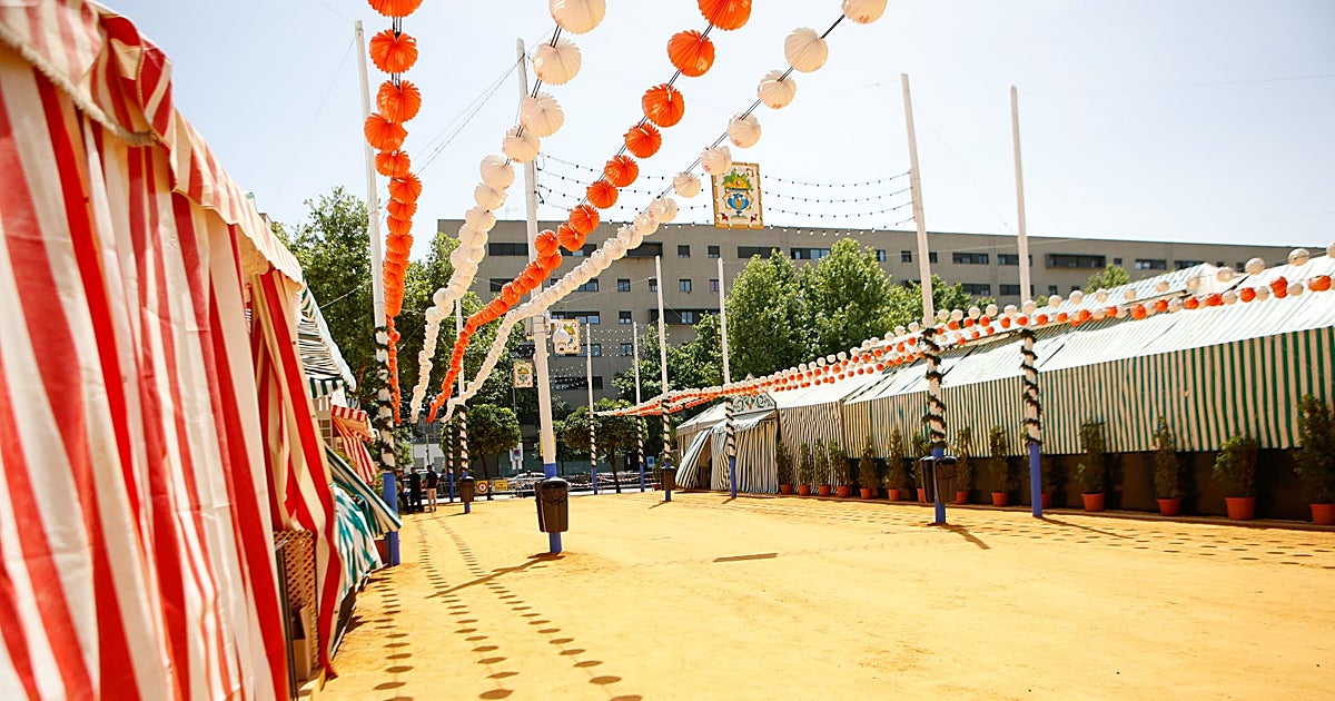 Descubren en la Feria de Sevilla varias casetas de Pascual Márquez con zonas 'chill out' en las traseras