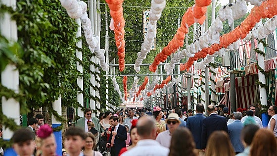 Sábado de la Feria de Sevilla 2026: ritmo pausado de quienes se resienten ya de las horas en el real