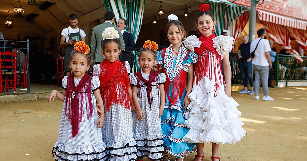 Los feriantes más fieles disfrutan de un sábado tranquilo en el real