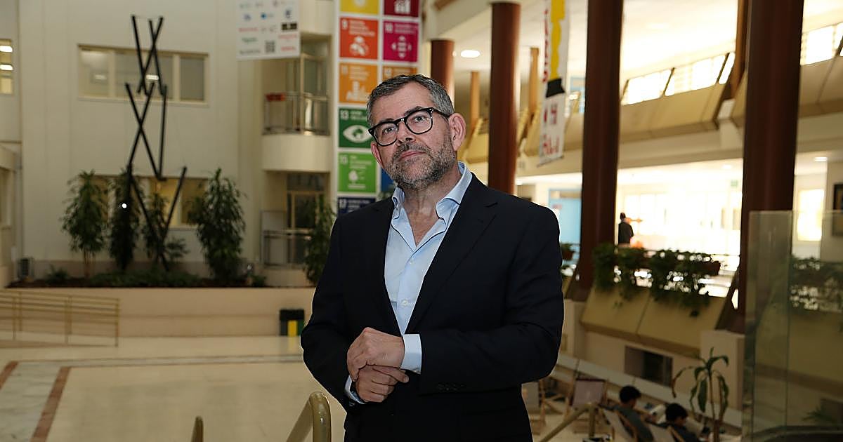 El ingeniero sevillano que colaboró con la NASA en la misión lunar: «La empresa con más sensores solares en órbita es de Sevilla»