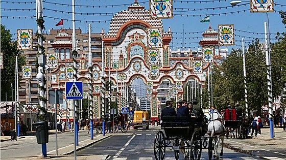 Así es el plan de desmontaje de la Feria de Sevilla para reabrir la avenida Juan Pablo II a primera hora del lunes