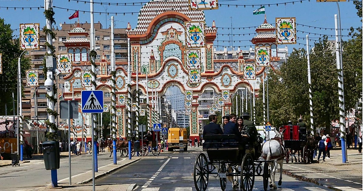Así el plan de desmontaje de la Feria de Sevilla para reabrir la avenida Juan Pablo II a primera hora del lunes