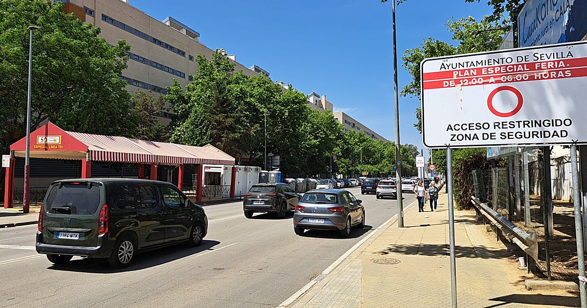 El desmontaje más rápido de la Feria agiliza la reapertura del tráfico entre Antonio Bienvenida y Juan Pablo II