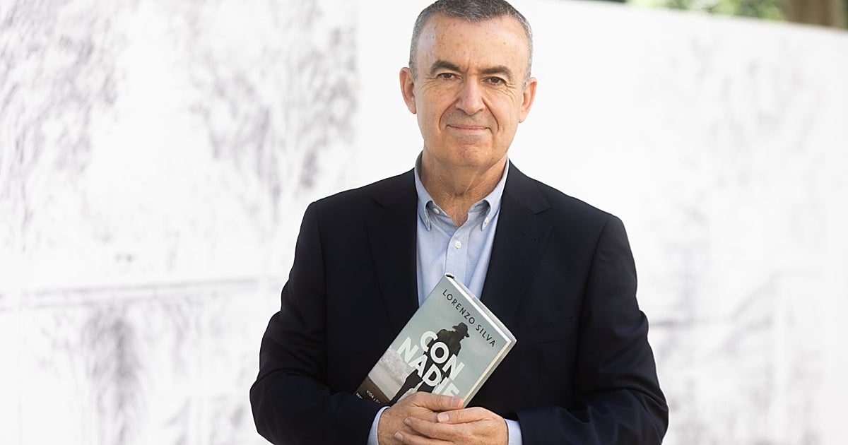 Lorenzo Silva:  «La vida humana valía muy poco en la Sevilla de agosto de 1936»