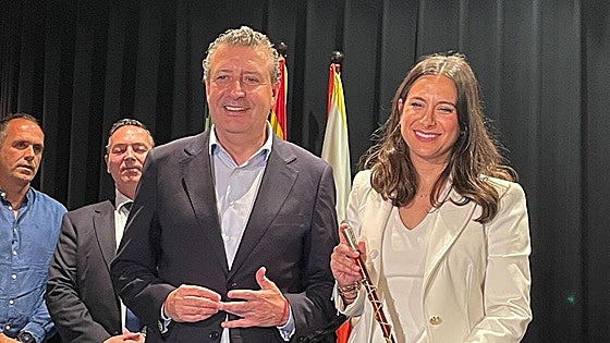 María Tenorio se proclama nueva alcaldesa de Gerena en un «relevo lleno de futuro»