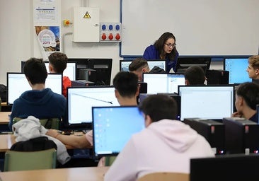 De la mecatrónica a la ciberseguridad: los ciclos de FP que tienen más salidas que un grado universitario