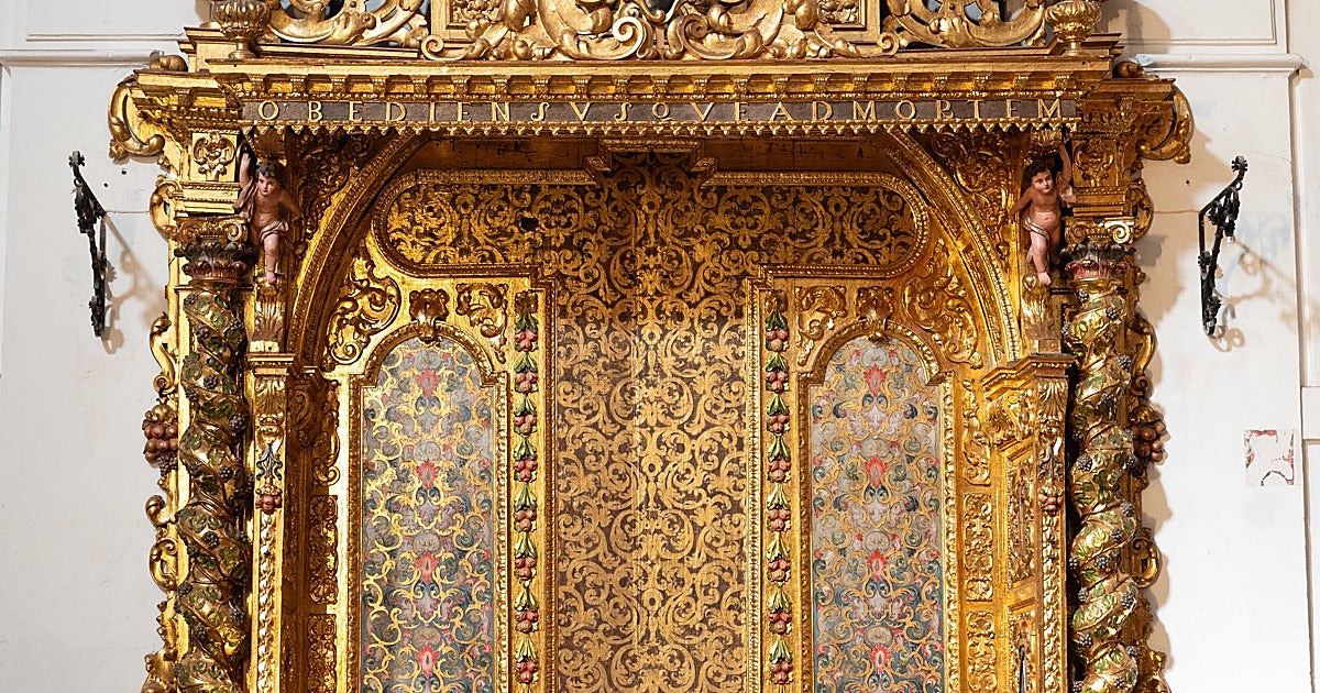 La Cena finaliza la restauración del antiguo retablo de El Amor en los Terceros