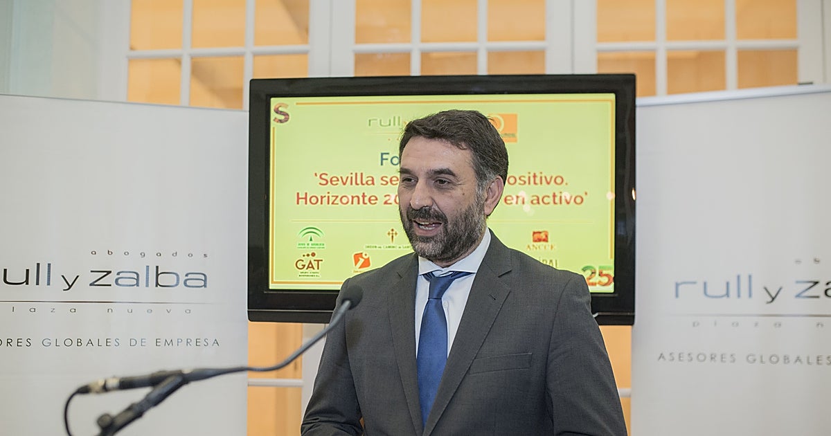 La Fiscalía investiga la contratación a dedo de un exconsejero de Susana Díaz
