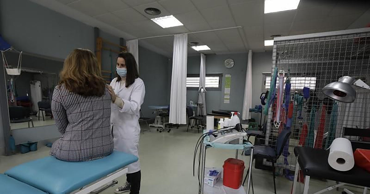 Las mujeres ya son el 60% de los médicos de Sevilla y consuman un vuelco histórico en la sanidad