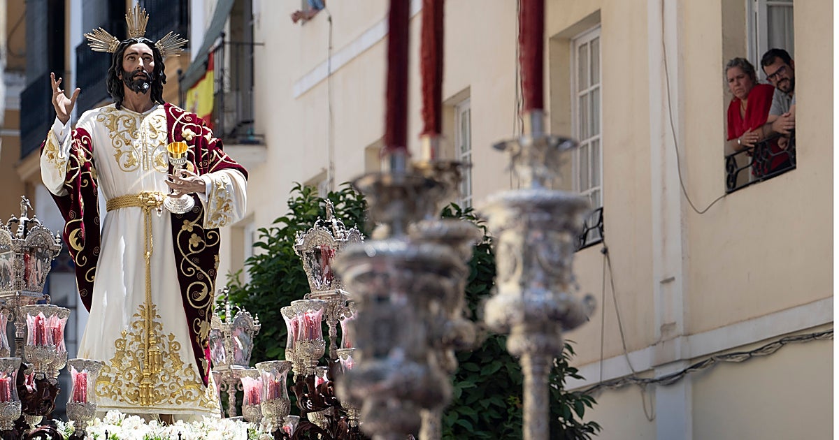 Cuatro procesiones cerraron el día del Corpus Christi en Sevilla