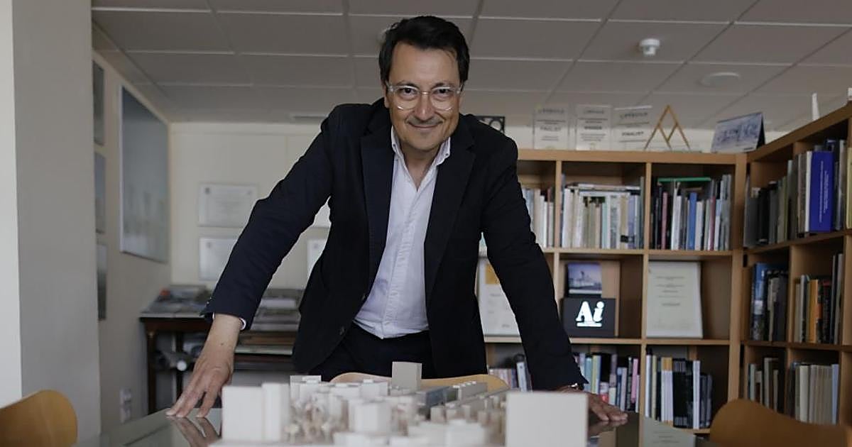 Juan Manuel Rojas, arquitecto: «En España hacen falta un millón de albañiles y la única solución al problema de la vivienda es fabricar sin ellos los pisos»