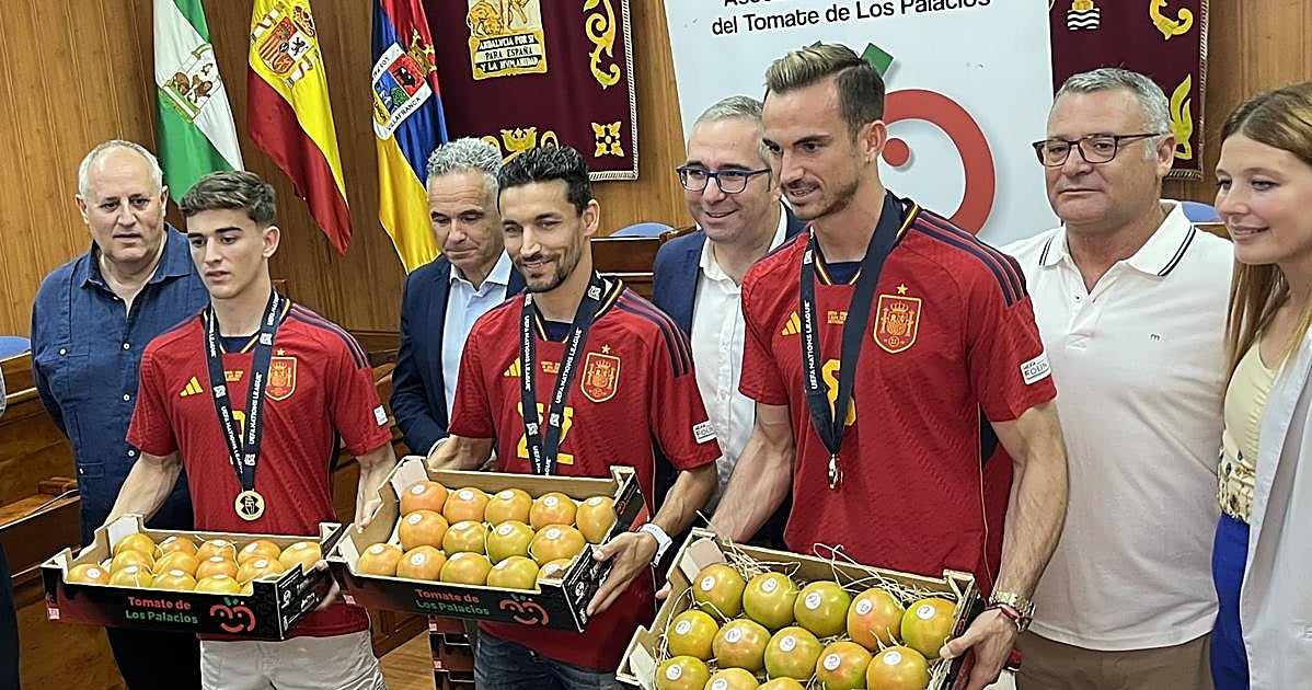 Los Palacios y Villafranca protagoniza el Mundial: «Producimos tomates, sillas que no se rompen y campeones»