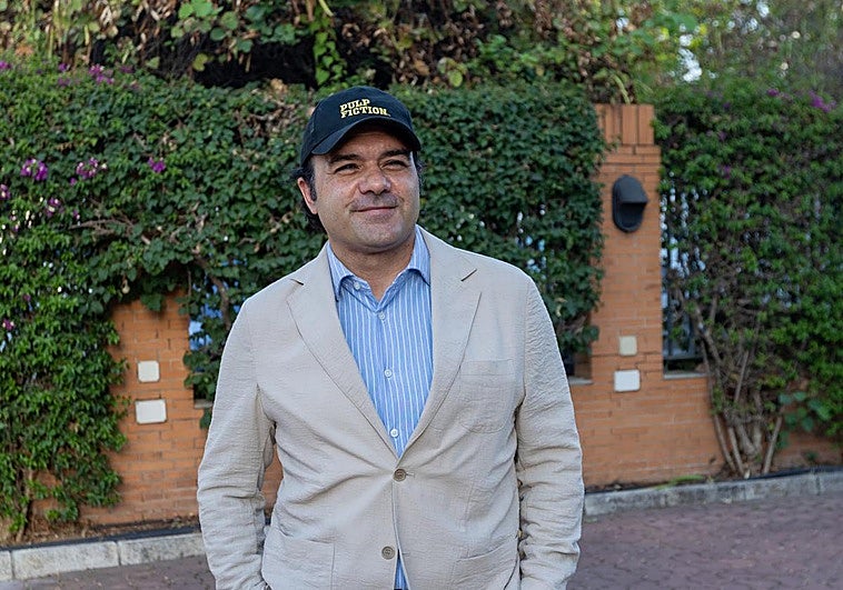 Alfonso Sánchez posa en ABC antes de del Premio Joaquín Romero Murube