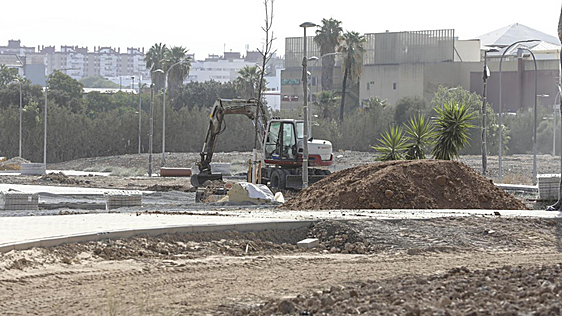 Un albañil con más de 40 años de profesión habla claro: «Comprar un terreno no sale más barato: se hace para construir a tu gusto»
