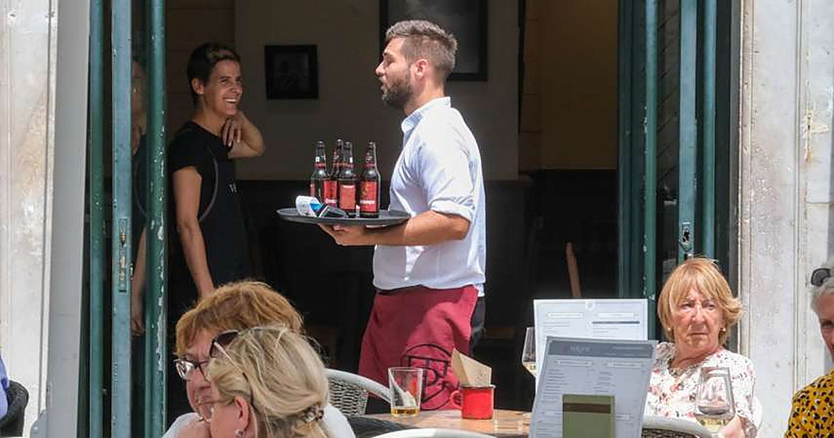 Andalucía lidera la caída del paro en España con casi 11.600 desempleados menos