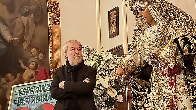 Manolo Cuervo: adiós al diseñador que chorreó de pop lo sagrado