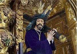 El Nazareno recorre las calles de Osuna en la madrugada y la mañana del domingo