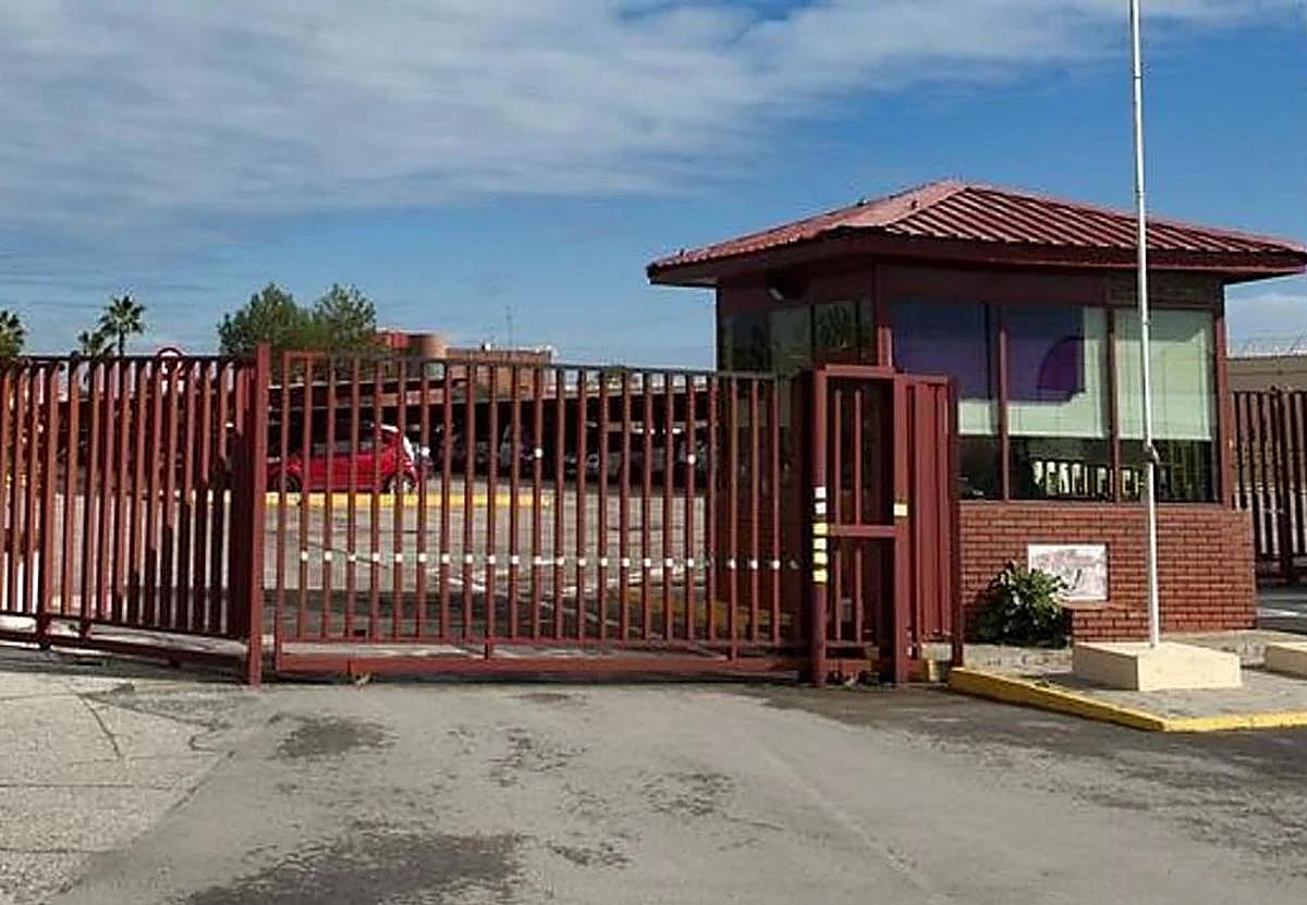 Un preso mata a dos compañeros de celda en el Psiquiátrico Penitenciario de Sevilla I