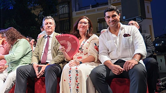 La entrega de galardones trianeros en la Velá de Santa Ana 2026, en imágenes
