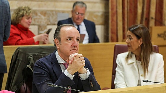 Un concejal del PSOE de Sevilla fue colocado en una de las empresas de la SEPI al llegar Sánchez al Gobierno
