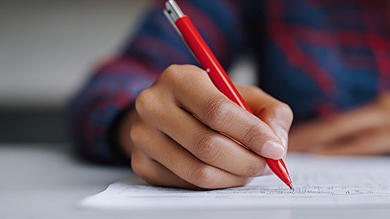 Así debes cambiar el escritorio de tu hijo para adaptarlo al salto de Primaria a Secundaria