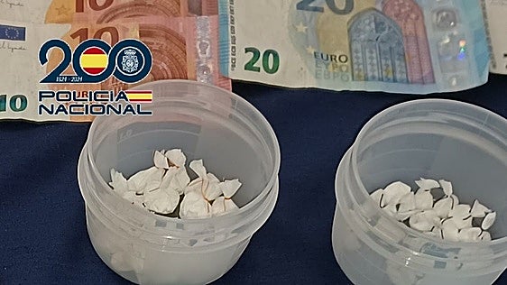 Cinco detenidos y 12 kilos de coca decomisados al caer un grupo de narcos que operaba en Dos Hermanas y Alcalá