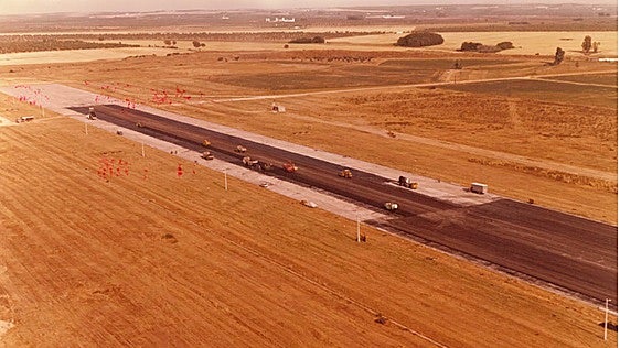 El verano en que el aeropuerto de San Pablo se mudó a la base aérea de Morón