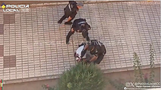 Detenido en Castilleja de la Cuesta un individuo tras cometer un presunto atraco con cuchillo en Bormujos