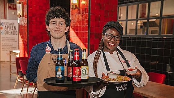 Más de 400 alumnos han salido ya de las cocinas de Talento Cruzcampo