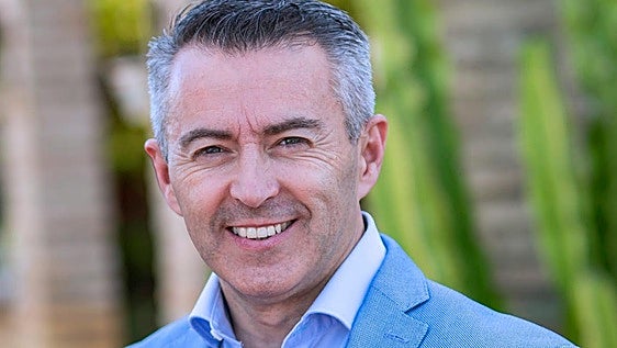 Dimite el alcalde socialista de Villanueva por «prácticas partidistas que superan los límites éticos»