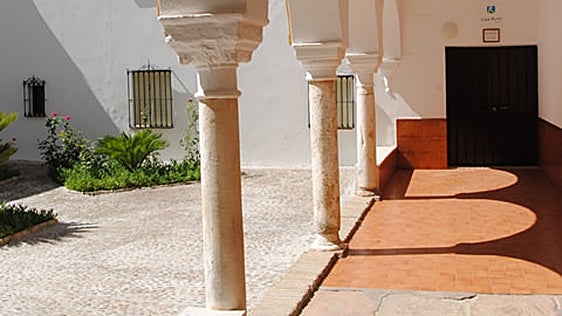 Una empresa sevillana se hace cargo del 'simpa' de mil euros en la hospedería de las monjas de Marchena