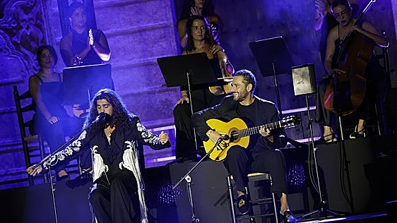En imágenes, la actuación de Israel Fernández en la Bienal de Flamenco de Sevilla 2026