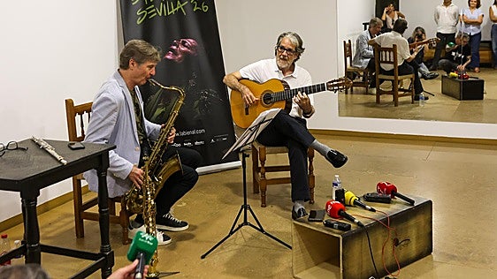 La Bienal reúne este lunes a Riqueni y al saxofonista Tim Ries en un «diálogo abierto» entre el flamenco y el jazz