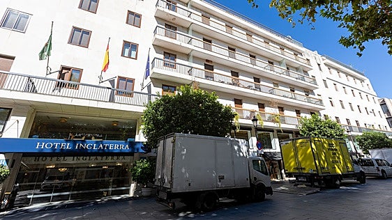 El Ayuntamiento suprimirá la carga y descarga de la 'futura' Plaza Nueva