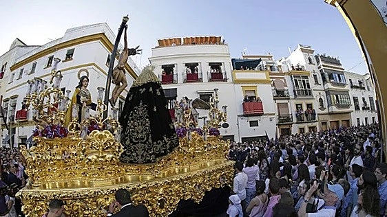 Chisporroteos. La velocidad de las cofradías