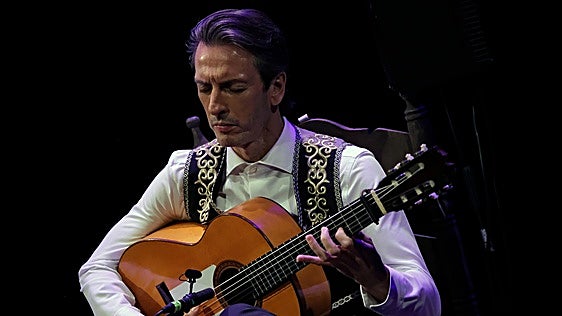 Manuel de la Luz e Imán, dos 'Manos que hablan' con la raíz desde sus propios lenguajes en la Bienal de Flamenco de Sevilla