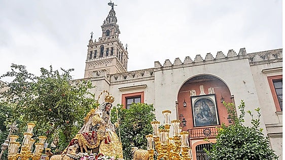 La Virgen de las Tristezas y la Pastora de Santa Marina, protagonistas del tercer domingo de septiembre en Sevilla