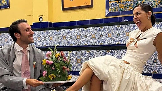 Una pareja se casa en el mítico Patio San Eloy: «¿Hay algo más sevillano?»