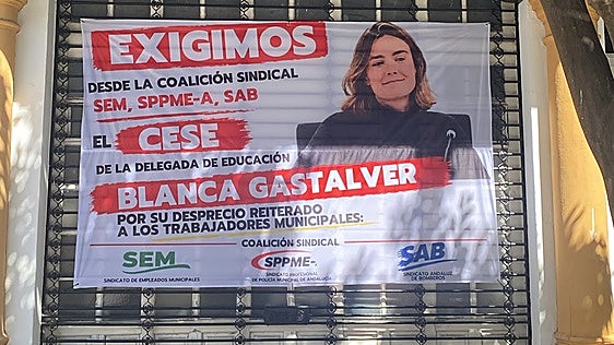 La concejal Blanca Gastalver denuncia al sindicato de empleados del Ayuntamiento por poner su cara en una pancarta