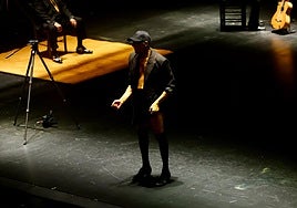 Andrés Martín, durante su actuación en el Teatro Central